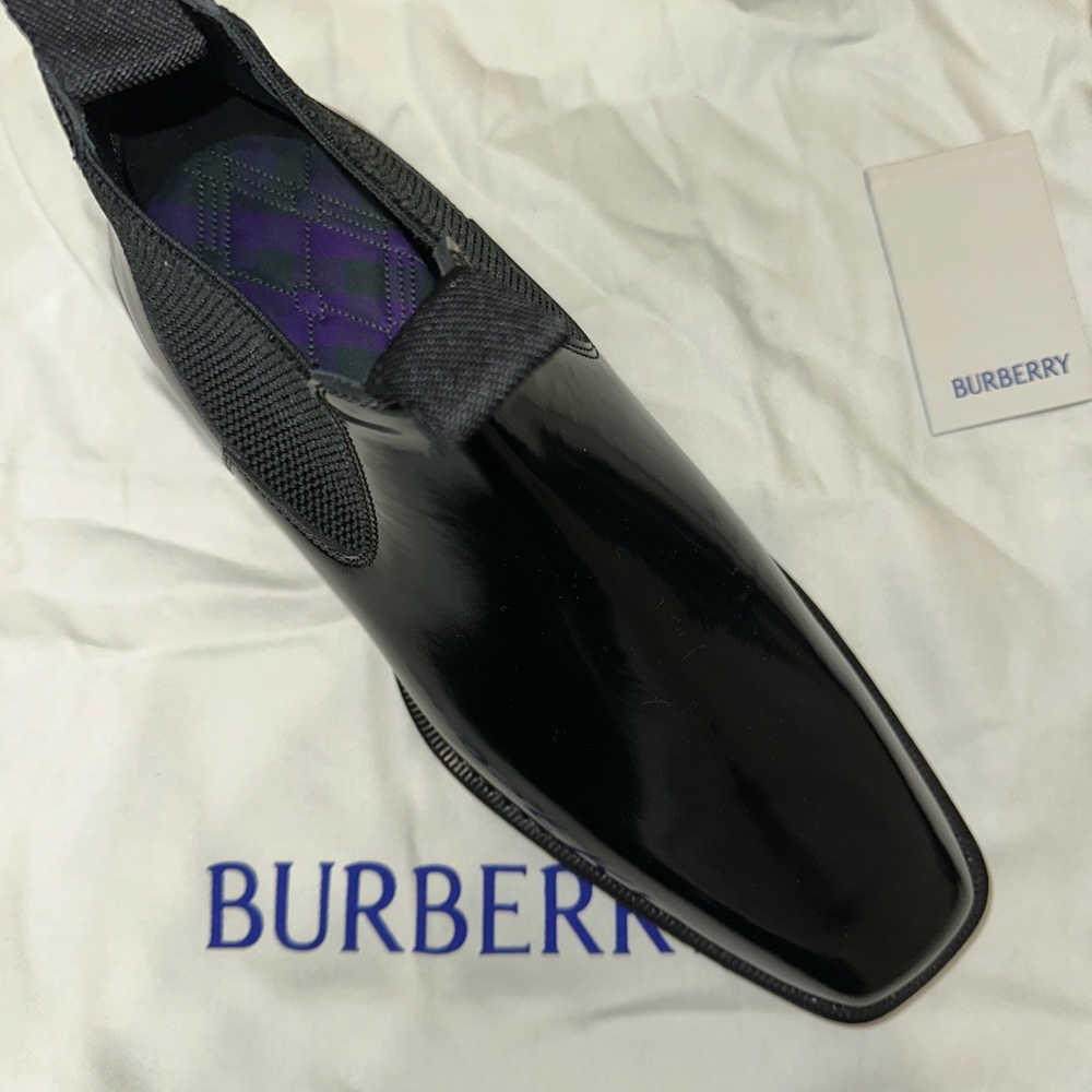 Men's Black Chelsea Boots - Picture 9 of 10